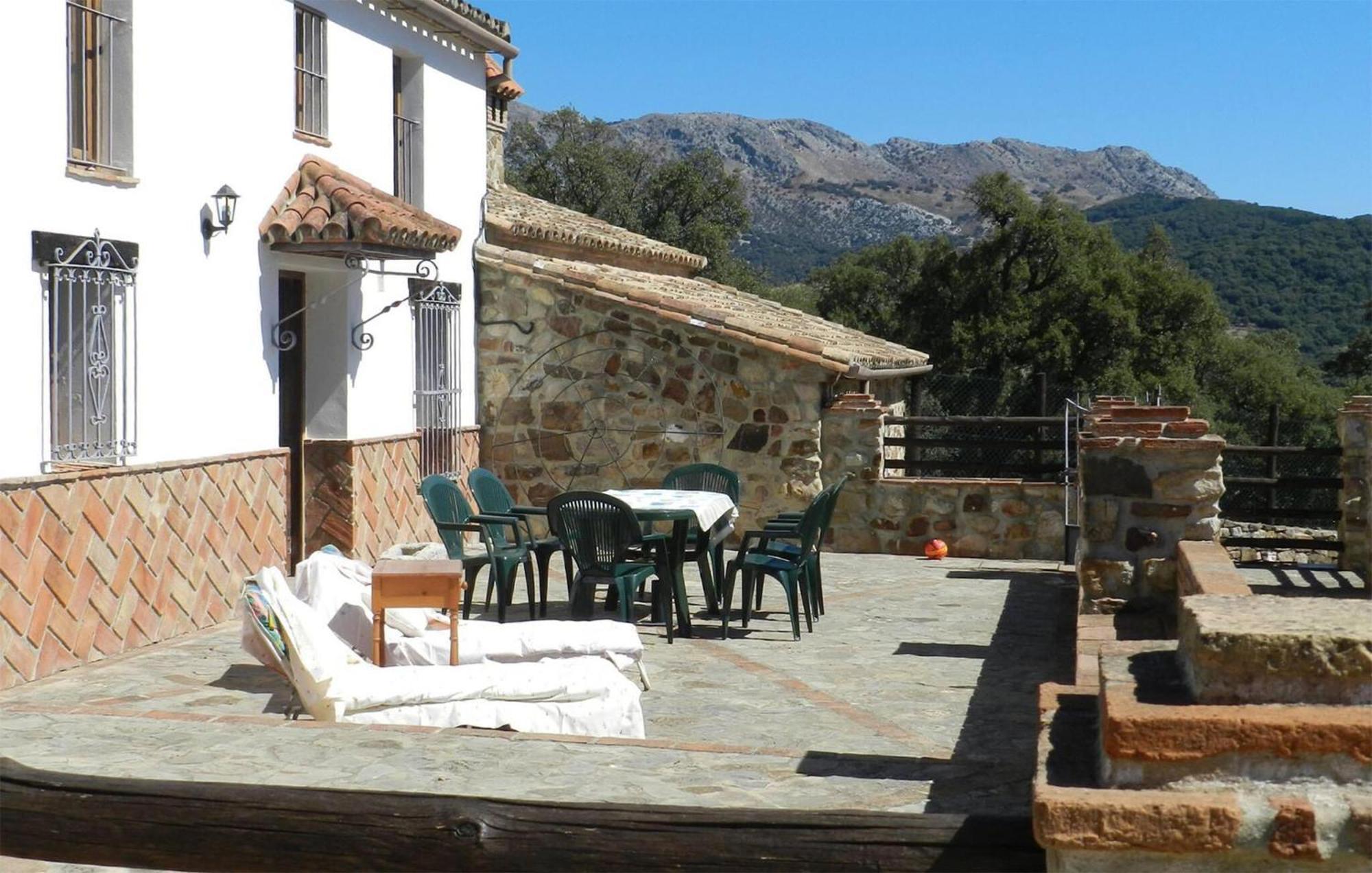 Lovely Home In Cortes De La Frontera With Kitchen Exterior photo